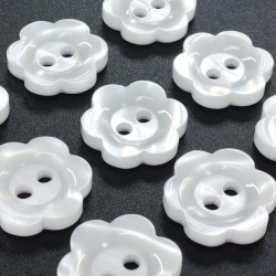 Floral Buttons with Pearl Finish (15mm/24L) White