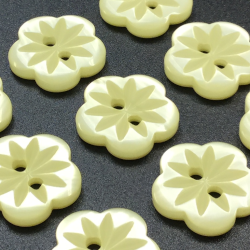 Small Flower Buttons Lemon (15mm/24L)