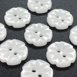 White Cut Flower Buttons (15mm/24L)