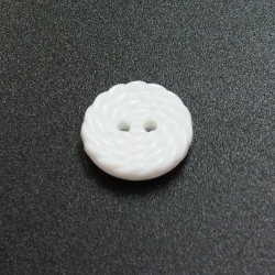 Maze Swirl Buttons White (15mm/24L)