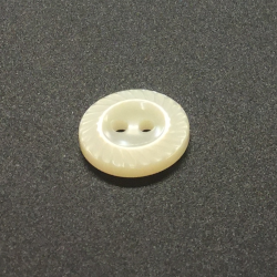 Small Mill Buttons Cream (15mm/24L)