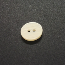 Small Mill Buttons Cream (15mm/24L)