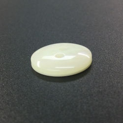 Cream Mother of Pearl Buttons (15mm/24L)