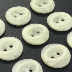 Cream Oval Buttons (15mm/24L)