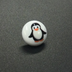 White Toggle Buttons (15mm/24L) Penguin