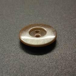 Brown Plate Shimmer Buttons (18mm/28L)