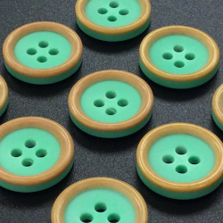 Green Painted Wooden Buttons (15mm/24L)