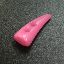 Horn Buttons Dark Pink (32mm x 14mm)