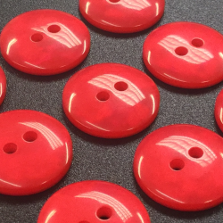 Mother of Pearl Buttons Red (18mm/28L)