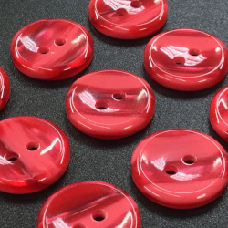 Lined Buttons Strawberry Red (18mm/28L)